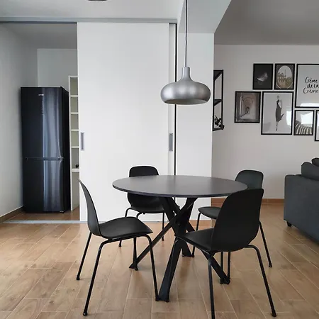Apartma Walk In *