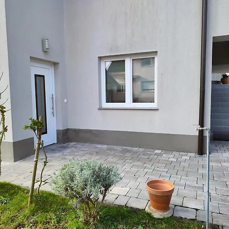 Apartment Apartma Walk In Brezice