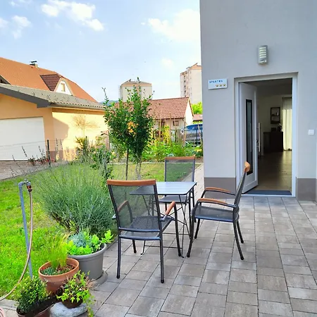 Apartma Walk In