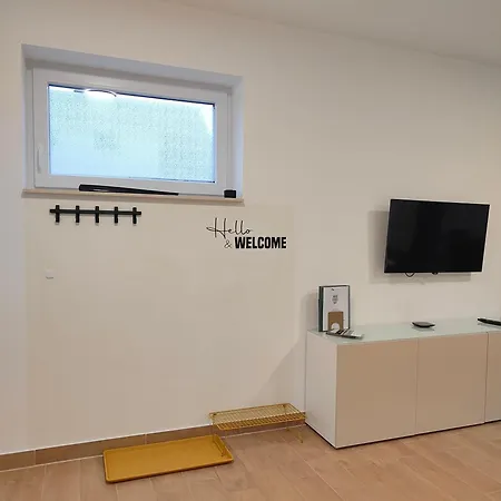 Apartma Walk In アパート Brežice